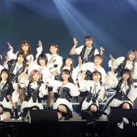 峯岸みなみ卒コン、２曲目からサプライズ　峯岸チーム４再集結