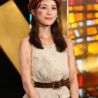 乃木坂46生田絵梨花『レ・ミゼラブル』初日記念会見