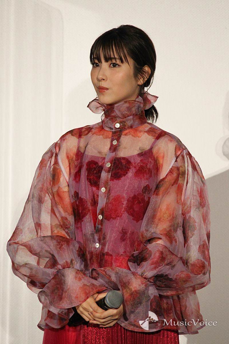 浜辺美波、体操着姿お気に入り「悪くないかな」