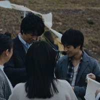 高校教師・斎藤工、生徒達と手作り発表会に奮闘　河川敷合唱シーン裏側公開