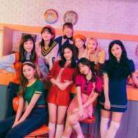 TWICE、生配信で累計47万人を魅了　“恋”のお悩みにも生回答!?
