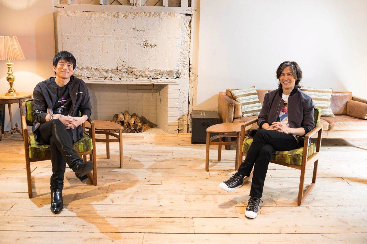 ミスチル桜井和寿×B’z稲葉浩志、初共演となるボーカリスト対談で“歌うこと”語る