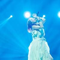LiSA、NHK「SONGS」に登場　SPEED島袋寛子サプライズ登場に号泣!?