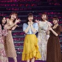 乃木坂46伊藤純奈・渡辺みり愛、ラストライブ「私たちらしく生きていきたい」