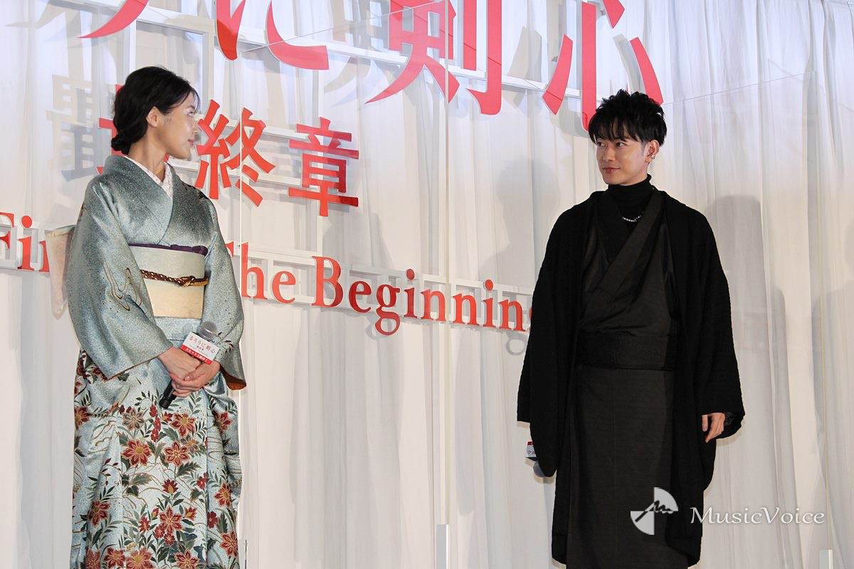 佐藤健＆有村架純、揃って和服で登壇　“夫婦”の時間は「儚くとも温かい日々」