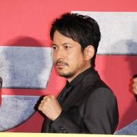 『ザ・ファブル　殺さない殺し屋』公開初日舞台挨拶