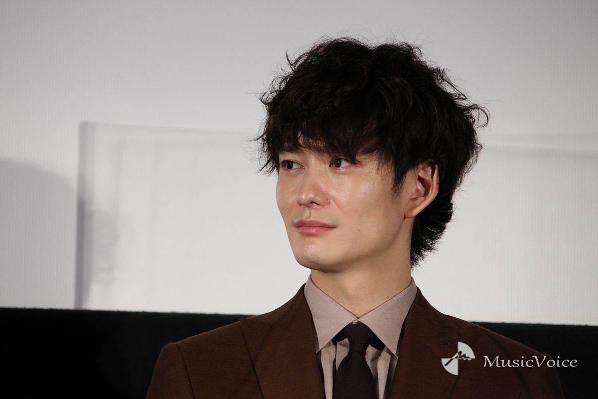 岡田将生、芳根京子の涙にしみじみ　咲ちゃんにスマイルも