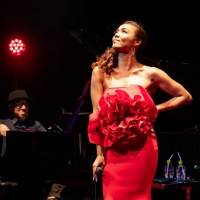 Crystal Kay「体全部で感じて聴くのが好き」“爆音リスニング”への意欲