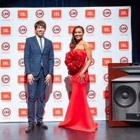 Crystal Kay「体全部で感じて聴くのが好き」“爆音リスニング”への意欲