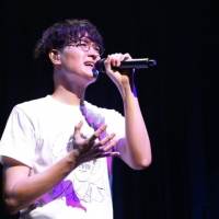 海蔵亮太、約１年半振り有観客ワンマンで新曲「誰そ彼」初披露