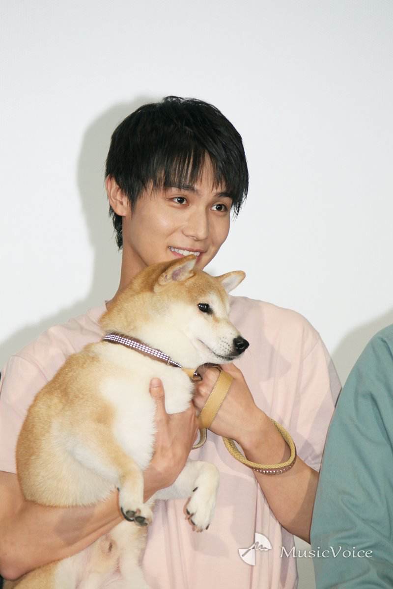 中川大志、“愛犬”にちょっとジェラシー「もう少し僕のことも見て」