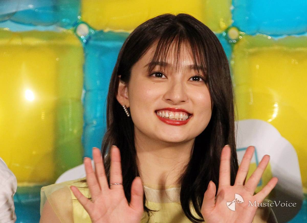 まったり吉川愛、仕事終わりの表情が「エモい」「天使」