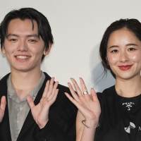 濱田龍臣と堀田真由