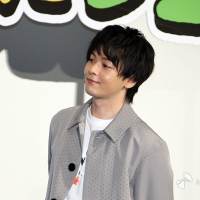 中村倫也『100日間生きたワニ』公開初日舞台挨拶
