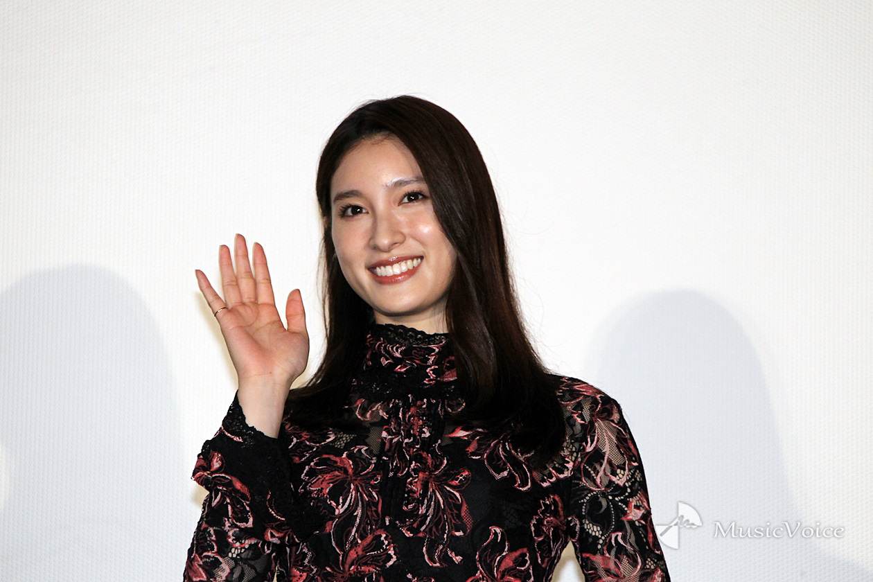土屋太鳳、金髪ギャル姿が反響「お似合いです」「かわいすぎる」