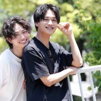 “つなそら”コンビ、「JUNON」からデジタル写真集発売
