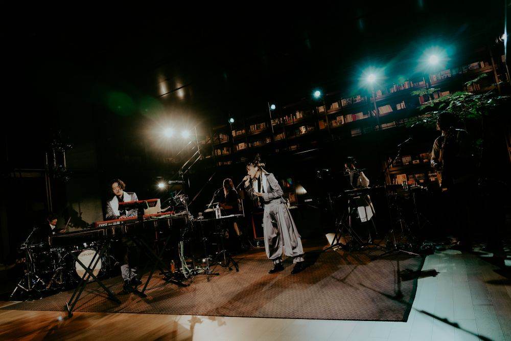 YOASOBI、同時接続者数は約28万人　無料生配信ライブ『SING YOUR WORLD』に幕