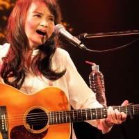 山崎ハコ「今日が最後の共演です」ギタリスト安田裕美さんを偲んで