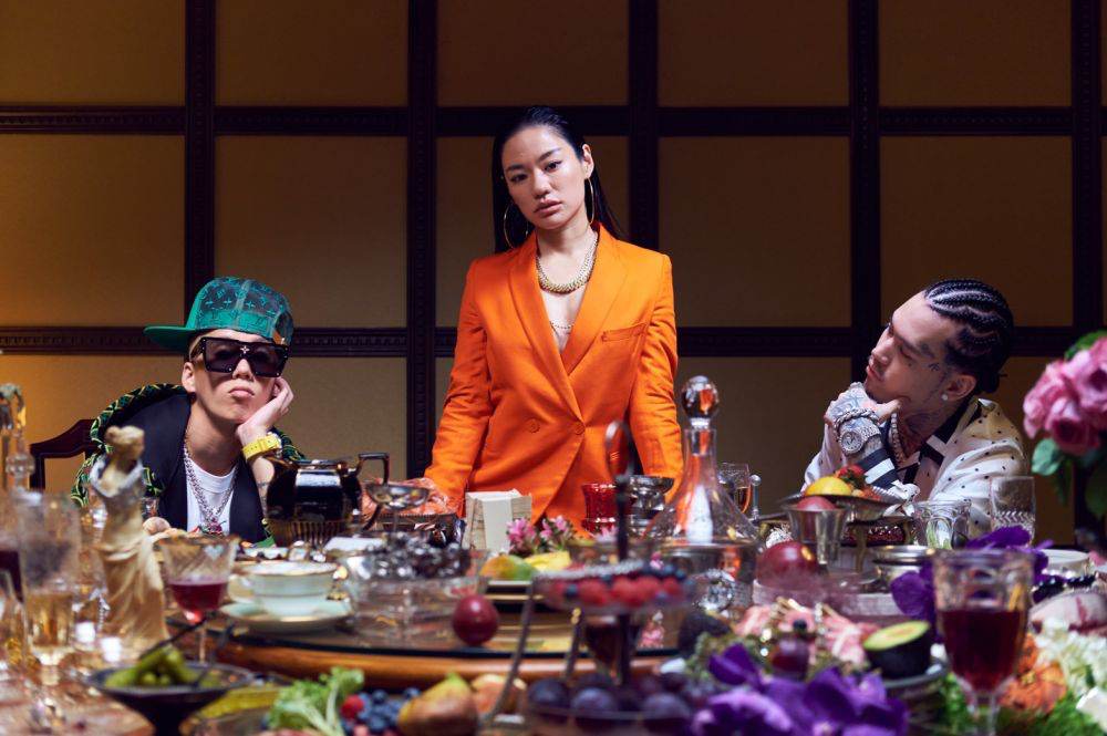 女帝Awich、新曲「GILA GILA feat. JP THE WAVY, YZERR」MVプレミア公開