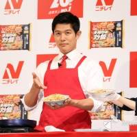 鈴木亮平