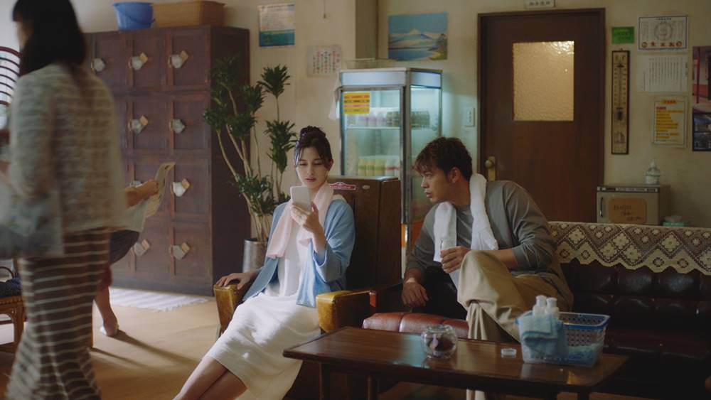 「教えて～」甘える妹・中条あやみ、竹内涼真と兄妹コンビ　新CMで再登場