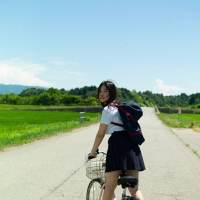 沢口愛華『1st DVD&PHOTOBOOK』（KADOKAWA）