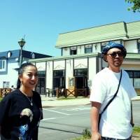 JASMINE、訪問型トークバラエティ番組８月13日より配信開始