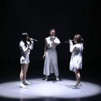 「iScream Debut Online LIVE Show Case」