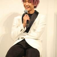 鈴木伸之、ギター弾き語りに初挑戦　SABU監督「泣きそうになりました」