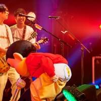 マカロニえんぴつ、クレヨンしんちゃんとステージで夢の共演