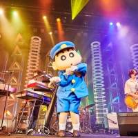 マカロニえんぴつ、クレヨンしんちゃんとステージで夢の共演
