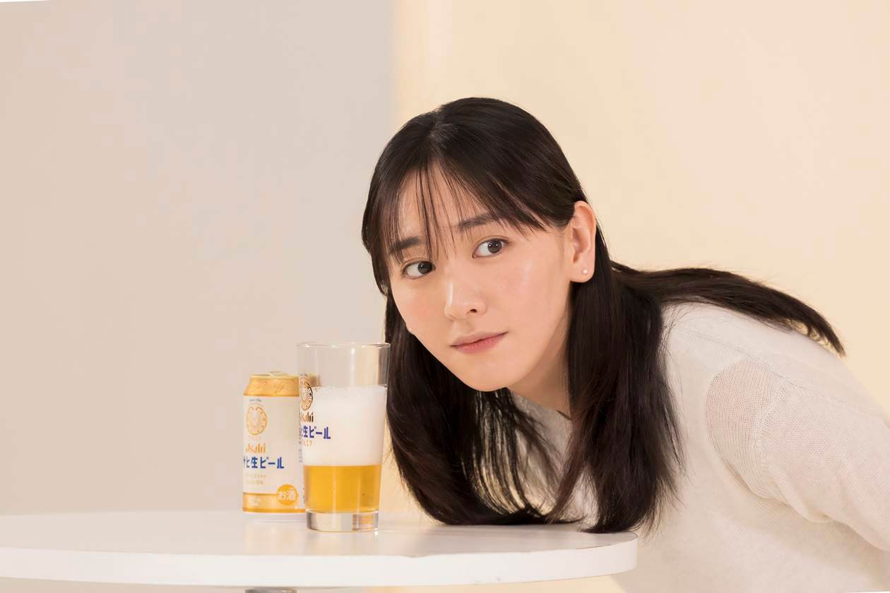 新垣結衣、初ビールCMでガッキースマイル　晩酌は「ひと息つくタイミングで」