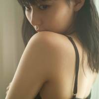 HKT48田中美久1st写真集『１／２少女』