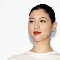 三吉彩花、芸術的なダンスに「衝撃を受けた」　『inside you』で初監督