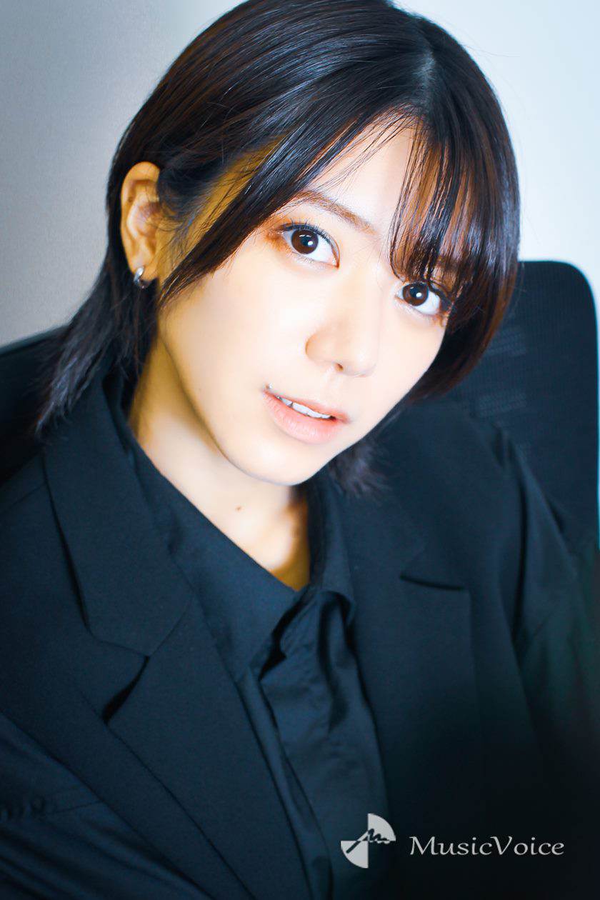 「黒マスクの美女」で話題、AKB48大西桃香の素顔に迫る