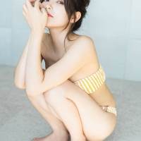 長谷川万射『嬉野ゆみ1st写真集 うれしのちゃん』