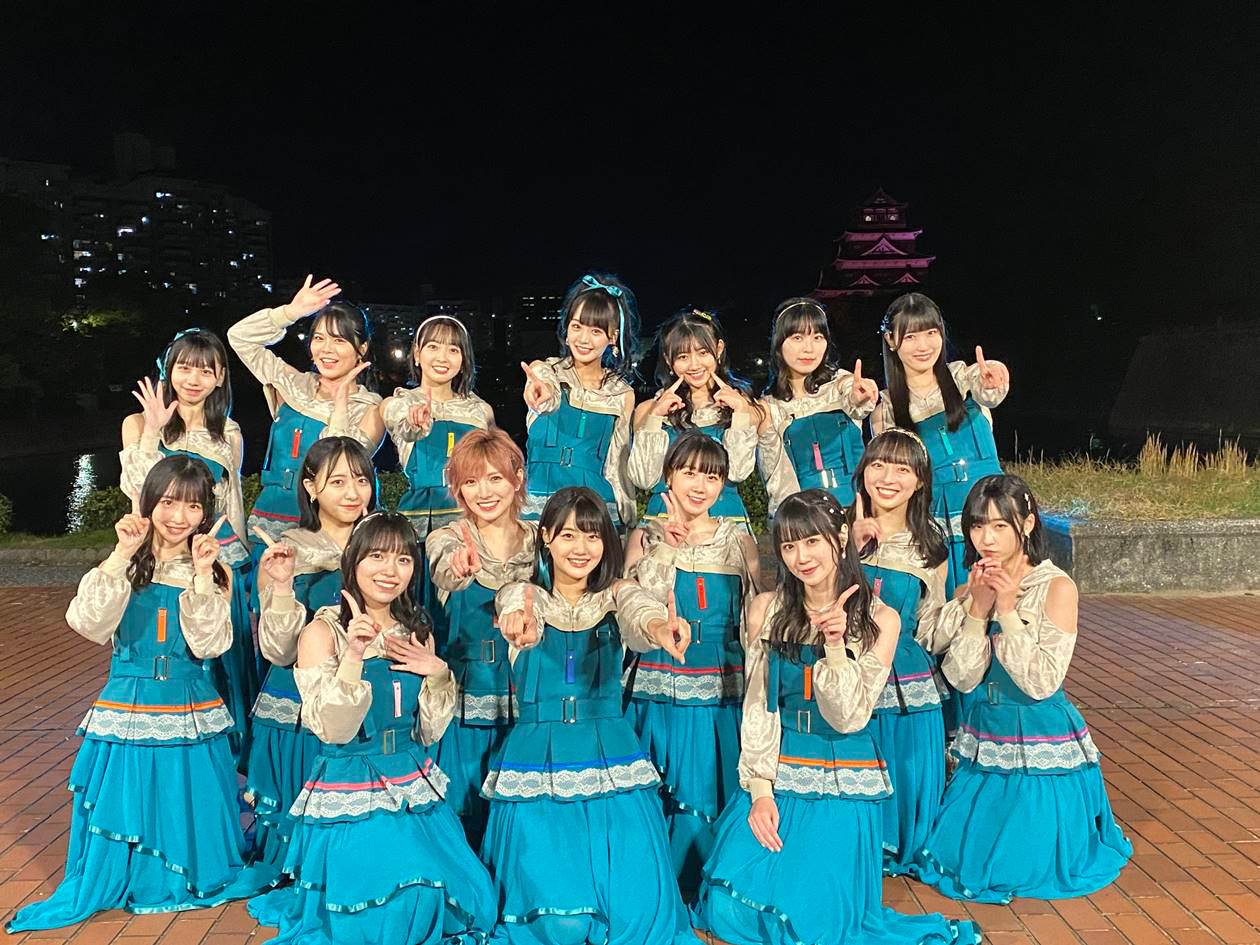 STU48『ヘタレたちよ』リリイベ、ピンクに染まる広島城をバックに熱唱