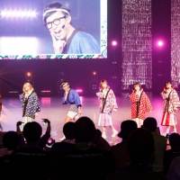 豆柴の大群、ザコシ、ゆりあんら豪華ゲストを迎えた特別公演完遂