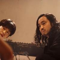 Creepy Nuts、ニューアルバムから「土産話」をフィーチャーした新ウェブCM公開