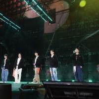 「BTS PERMISSION TO DANCE ON STAGE」