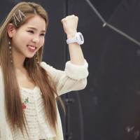 NiziU「たまごっちスマート」新TVCM公開