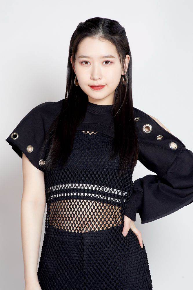 アンジュルム笠原桃奈「宝物のような一冊になりますように！」フォトブック発売