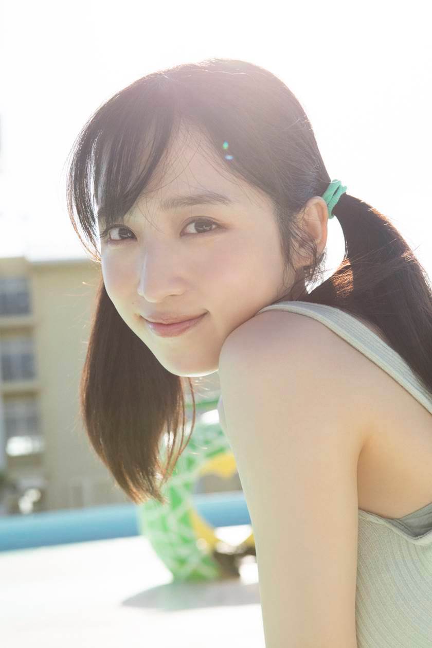 AKB48小栗有以1st写真集、10代最後　水着にも挑戦「ちょっぴり背伸び」