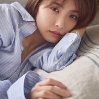 寺本莉緒2022年ポスターカレンダー