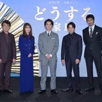 大河ドラマ『どうする家康』出演者発表、織田信長に岡田准一　主演・松本潤「すごく光栄」