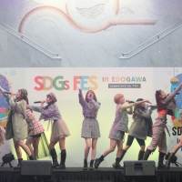 Girls2『SDGs FES in EDOGAWA』で４曲をパフォーマンス