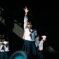 新しい学校のリーダーズ、88rising主催LA音楽フェスで海外初パフォーマンス