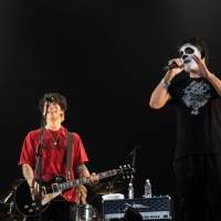 「Between the Black and Gray Tour 2021」