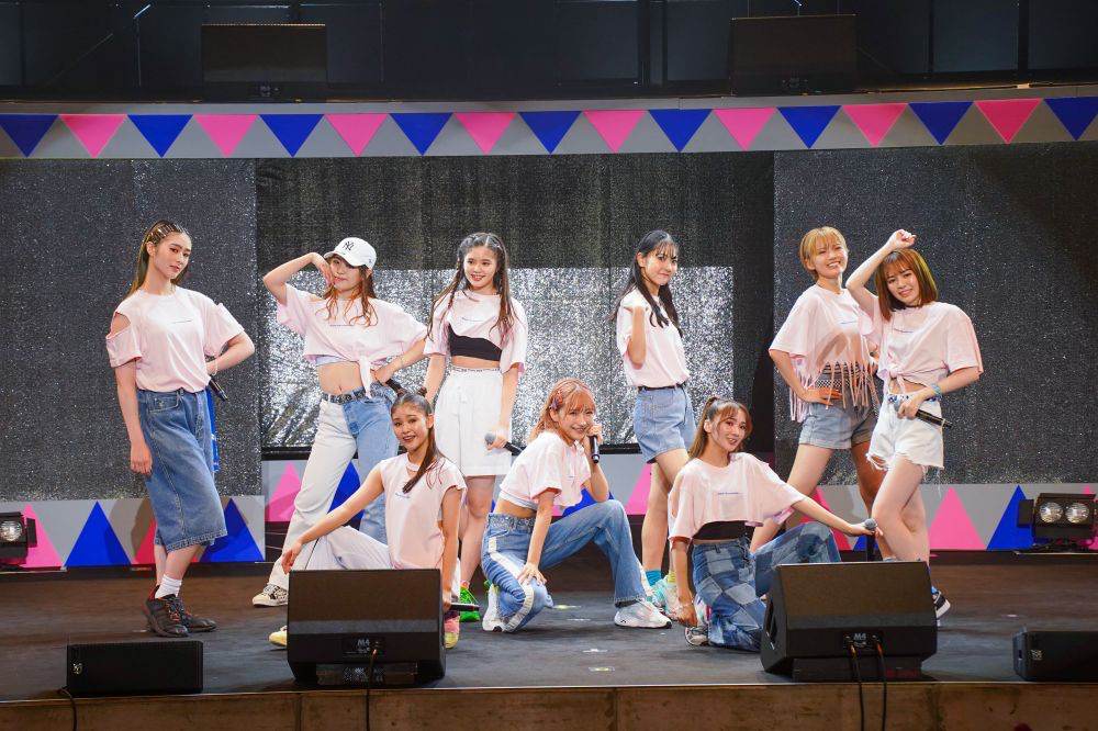 Girls2、初のツアーを完走「みなさんをもっと楽しい場所に」
