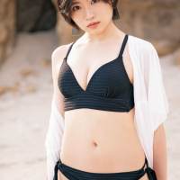 モー娘。加賀楓、写真集「メープルシュガー」発売